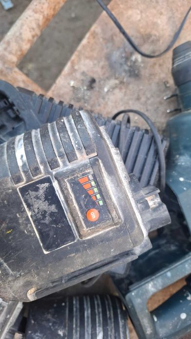 Vind ciocan rotopercutor