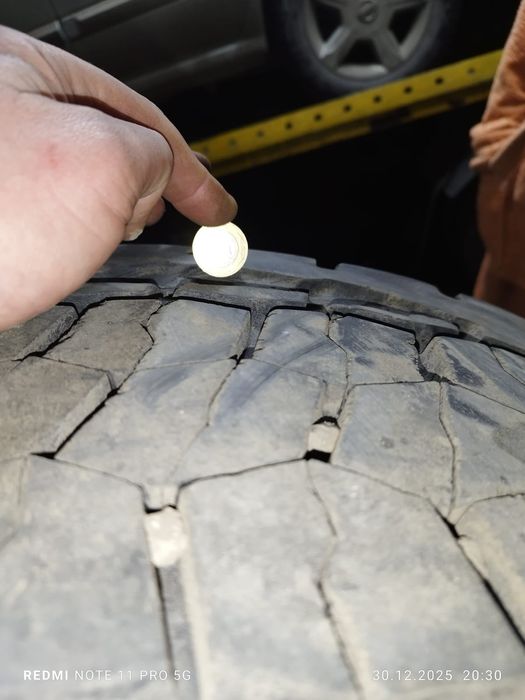 Продам шины безкамерные.