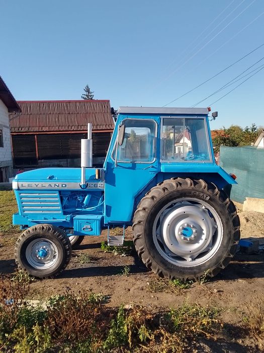 Vand sau schimb cu vaci ,vitei ,