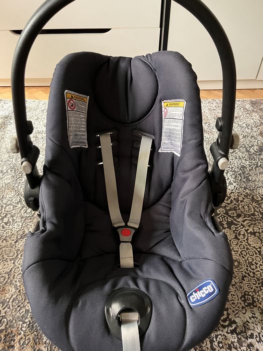Столче за кола Chico 0-6 месеца