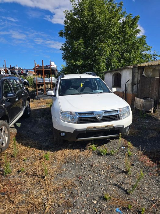 Dezmembrez Dacia Duster 1.5 Dci 4x4 Manual 6+1 2010-2016