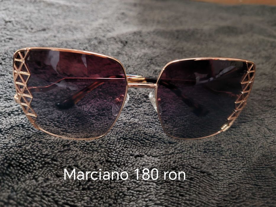 Ochelari de soare noi