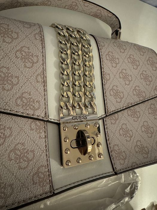 Дамска чанта Guess нова
