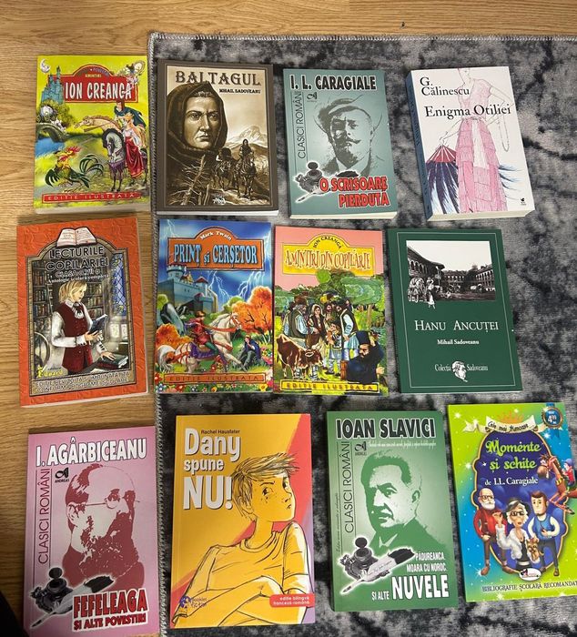Lot cărți de vanzare