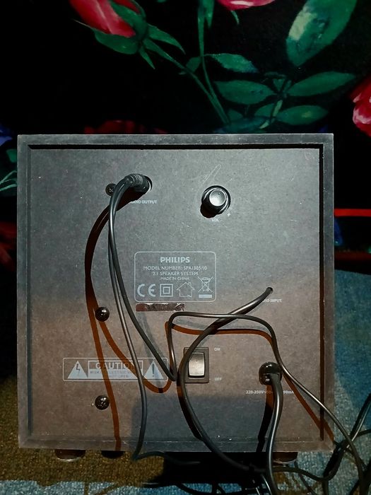 Продаю колонки Philips новые