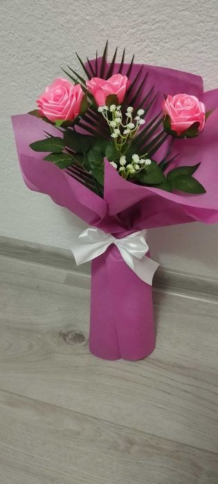 Сатенени рози за всеки повод