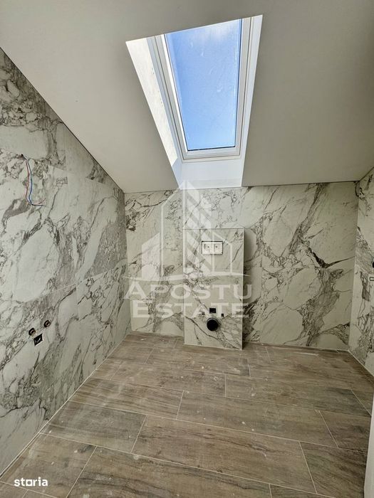 Penthouse cu scara interioara deosebita, 3 camere si 2 bai langa Lidl.