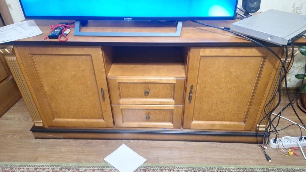 Тумба под телевизор