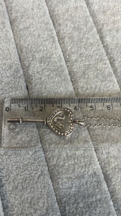 Сребърно колие Pandora 925  ключ сърце