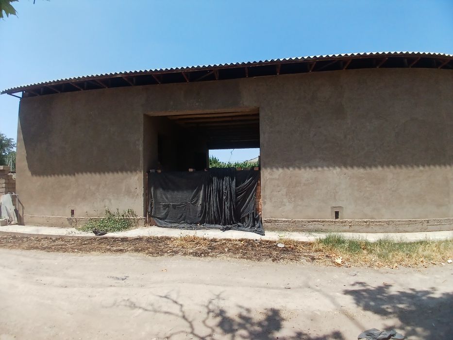 Uy sotiladi orta chirchiqda