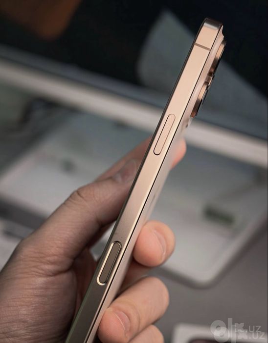 Iphone 16 Pro max Deser Titanium