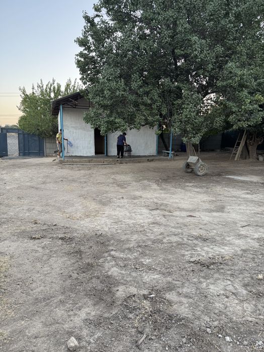 Parkent tumani Oqtepa MFY Mayak SVT da 6 sotix yer sotiladi