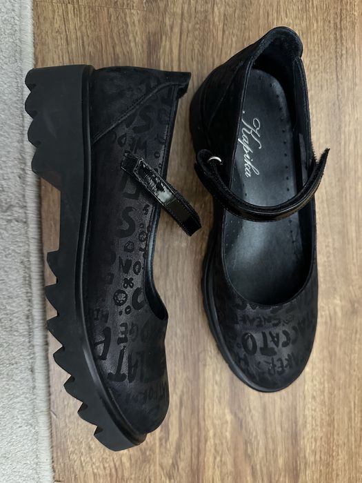 Школьные туфли для девочки