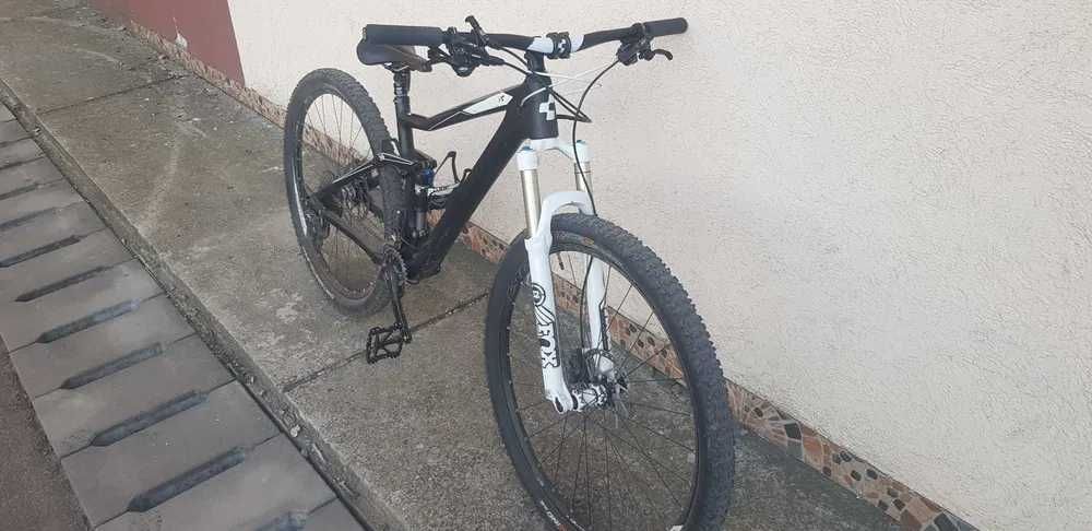 Cube Stereo Race 120