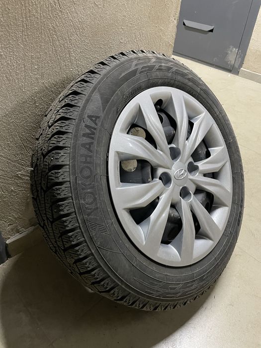 Диски с шинами на R15  hyundai accent