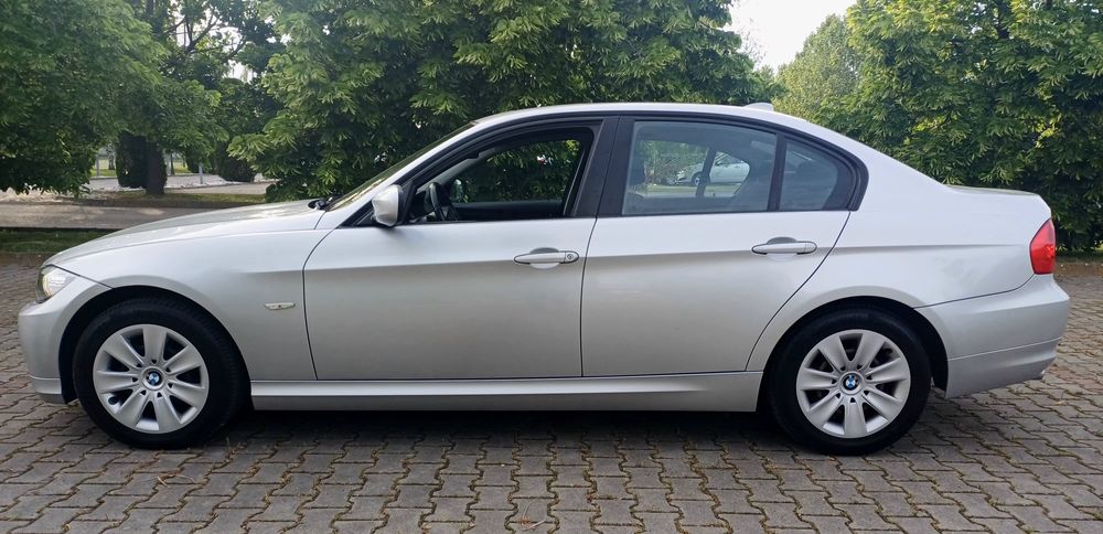 Bmw seria 3, 2011, 184 cp, Bi xenon,trapa, navi mare