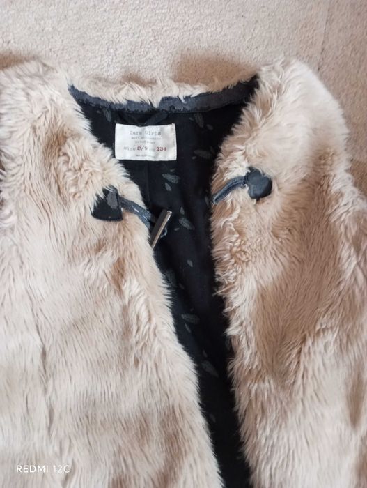 Два елека за момиченце актуални модели.