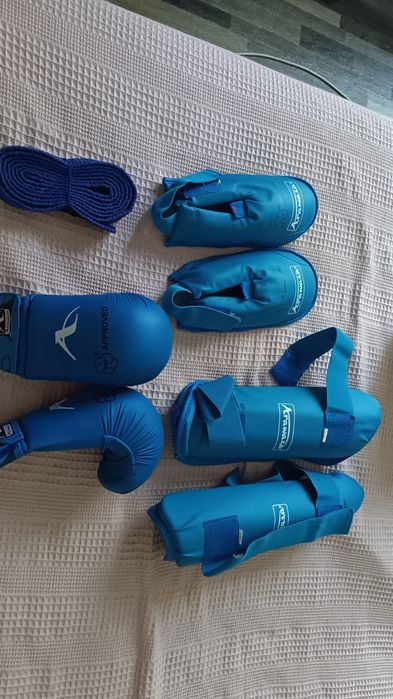 Продам всё для каратэ