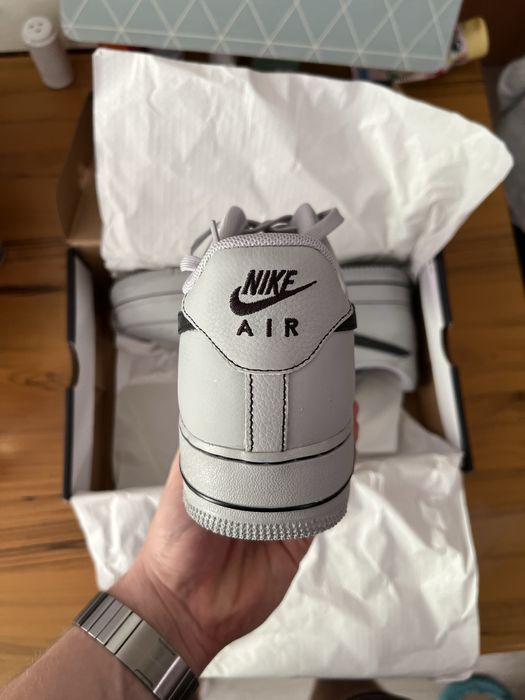 Nike Air Force 1 07 LV8 - чисто нови в кутия