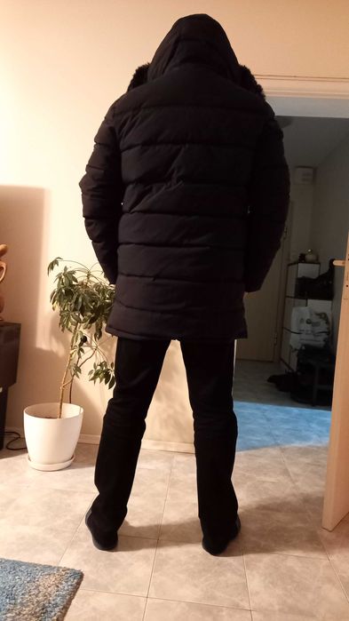 Продавам зимно дълго,мъжко яке
