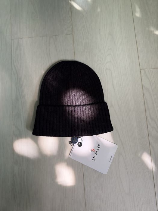 Fes / Căciulă Moncler