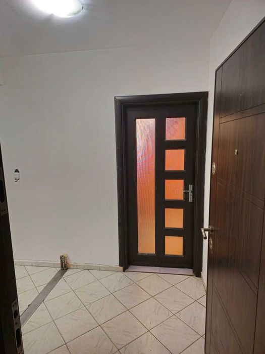 Продава се Четиристаен апартамент в Варна, Цветен квартал - 105 кв.м за 1905 €/кв.м - Снимка #14