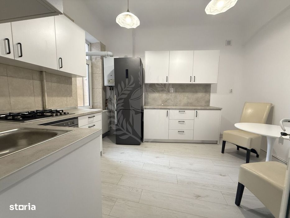 Apartament 2 camere / Spatiu comercial, zona Ultacentrala, Ploiesti