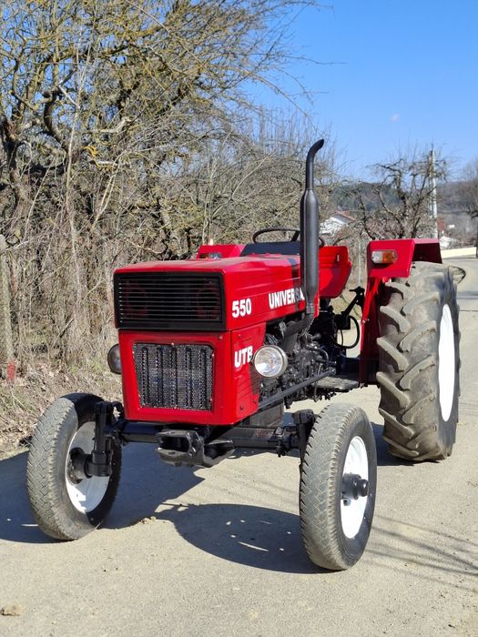 Tractor Universal 550 Carte R.A.R. Două Manete (445/640)