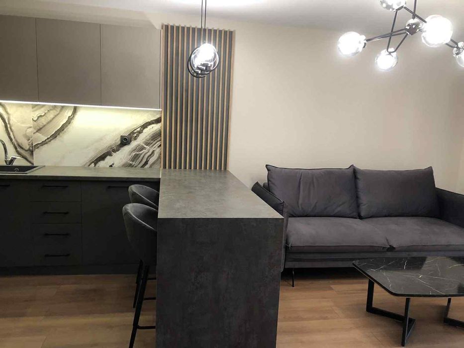 Дава се под наем Двустаен апартамент в Пловдив, Мараша - 75 кв.м за 600 € - Снимка #1