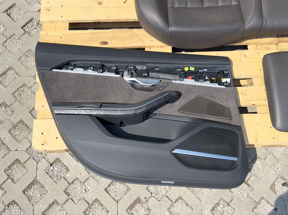 Салон AUDI A8 D5 Long
