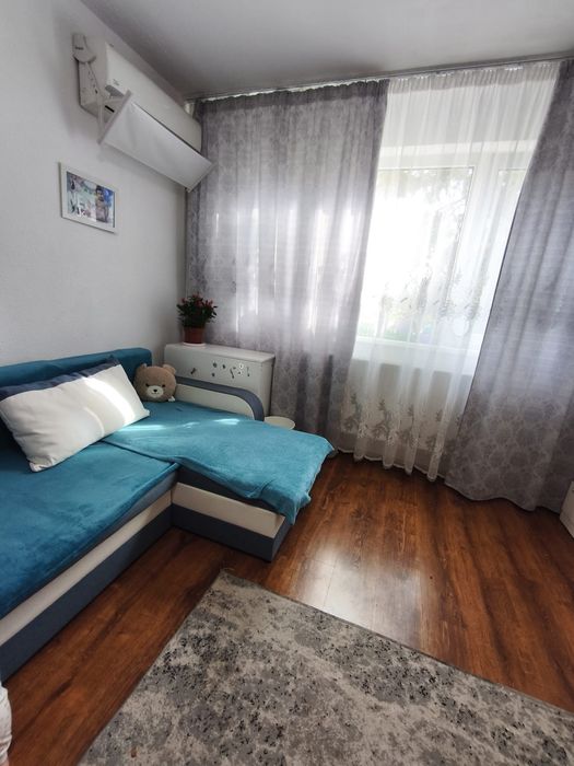 Apartament cu 2 camere semidecomandat