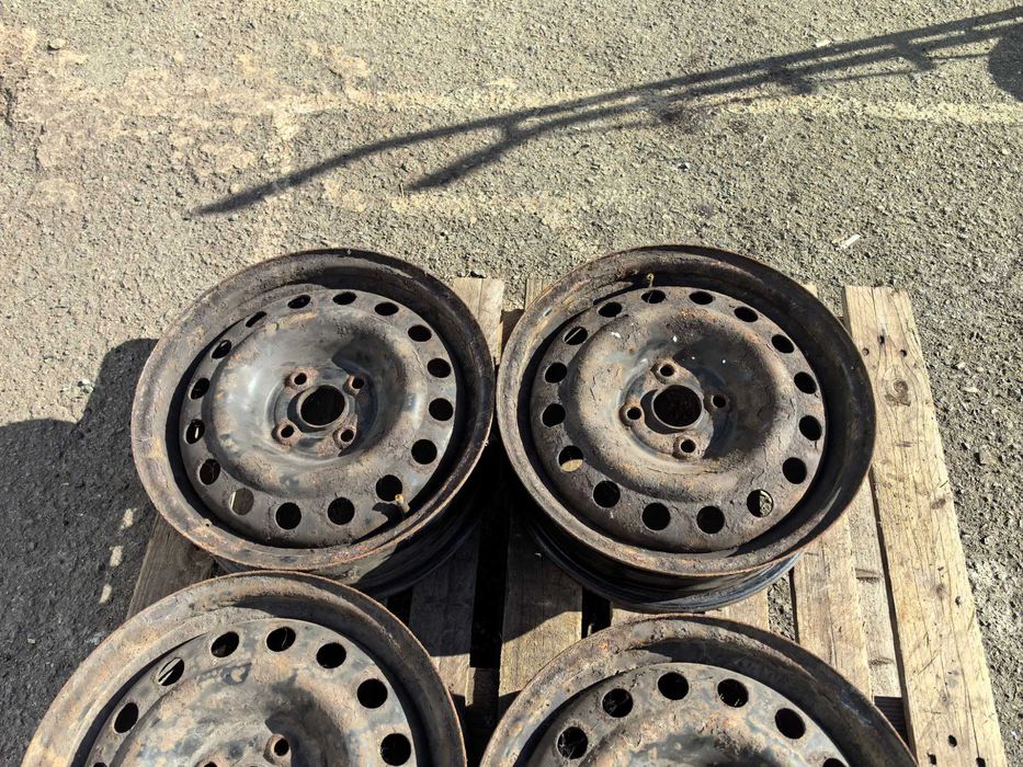 15 цола 4 х 100 мм ТОйота / КИЯ / Хюндай / Мазда / Сузуки - 5,5 Инча