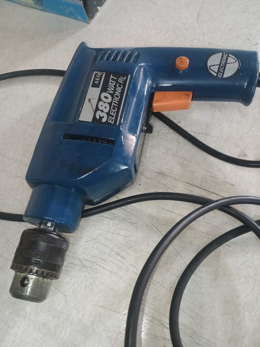 Бормашина, дрелка