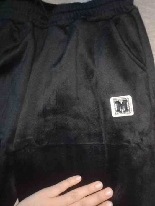 Женская одежда (юбка и штаны)