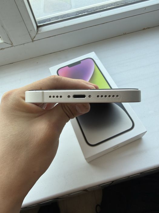 iPhone 14+ Plus 128 GB Starlight в идеале