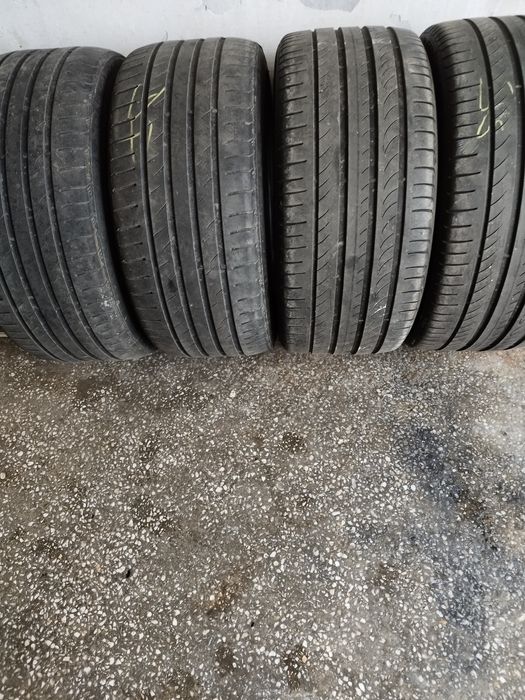 Vind cauciucuri din imagine