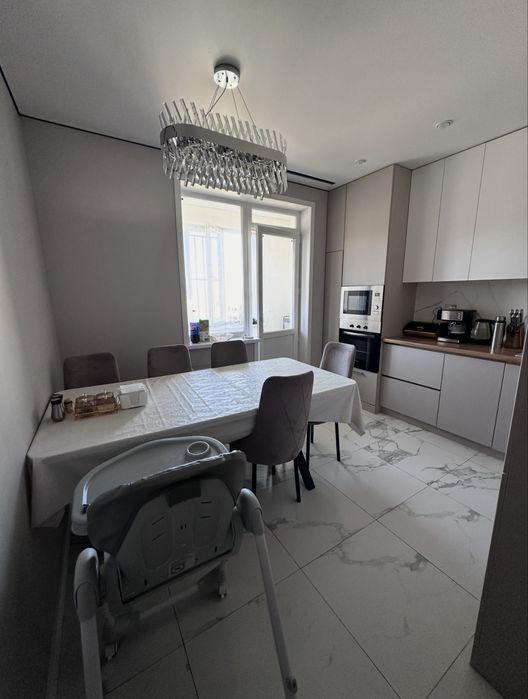 Продам квартиру 4х комнатную