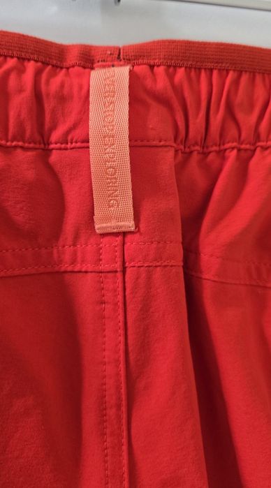 Дамски оригинални къси панталонки.  Като нови.   THE NORTH FACE