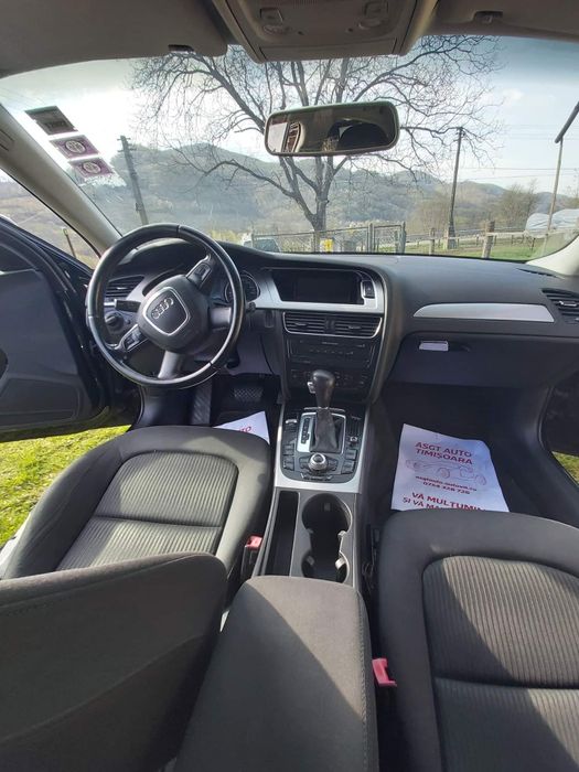 Audi A4 B8 • 2009 • Automată • S-line exterior • 320.000 km • 5000€