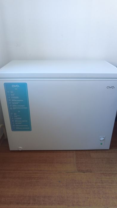 Морозильник AVA CFR-300W 300 л белый