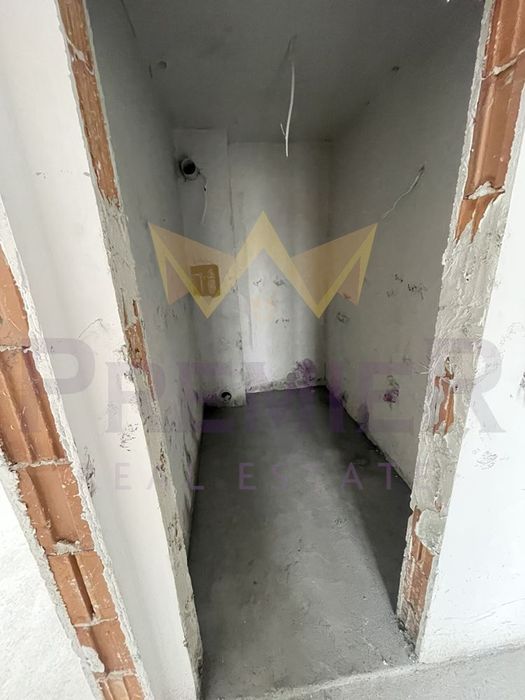 Продава се Тристаен апартамент в Бургас, Възраждане - 95 кв.м за 1266 €/кв.м - Снимка #10