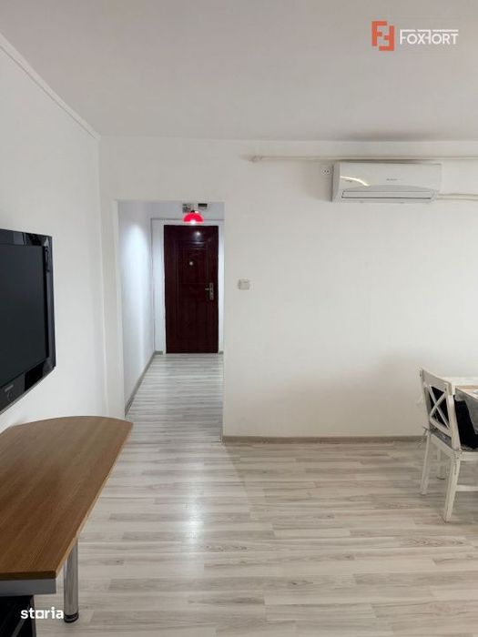 Apartament cu 2 camere si balcon de 4 mp, zona Buziasului