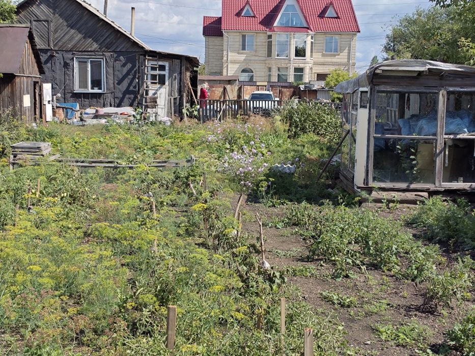 Продам дом с большим участком