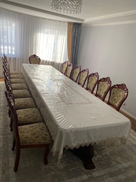 Продам стол, с стульями