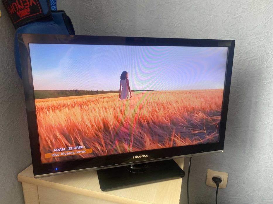 Продам телевизор Hisense 61см
