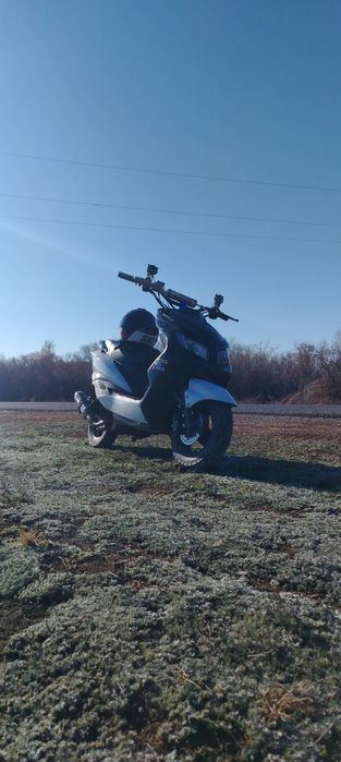 Продам скутер М8 под стант