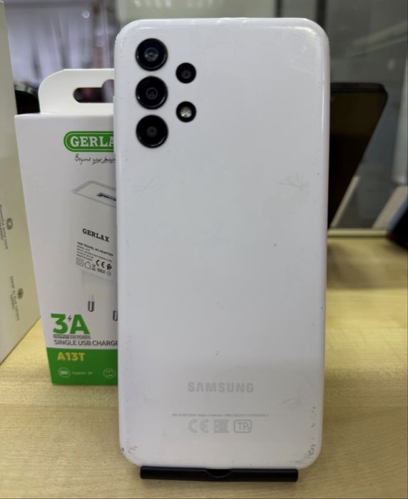 Samsung Galaxy A13-64gb.