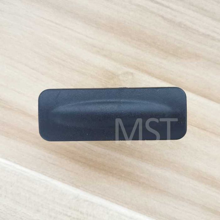 Бутон за отключване на багажника за  Хюндай и30 Hyundai  i30 Elantra