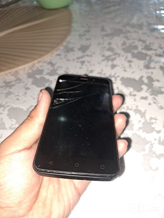 Fly telefoni yaqinda olinganidi ishlamadi ishlidimi yomi bilmadm