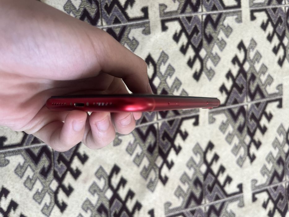 Айфон хр 64GB.